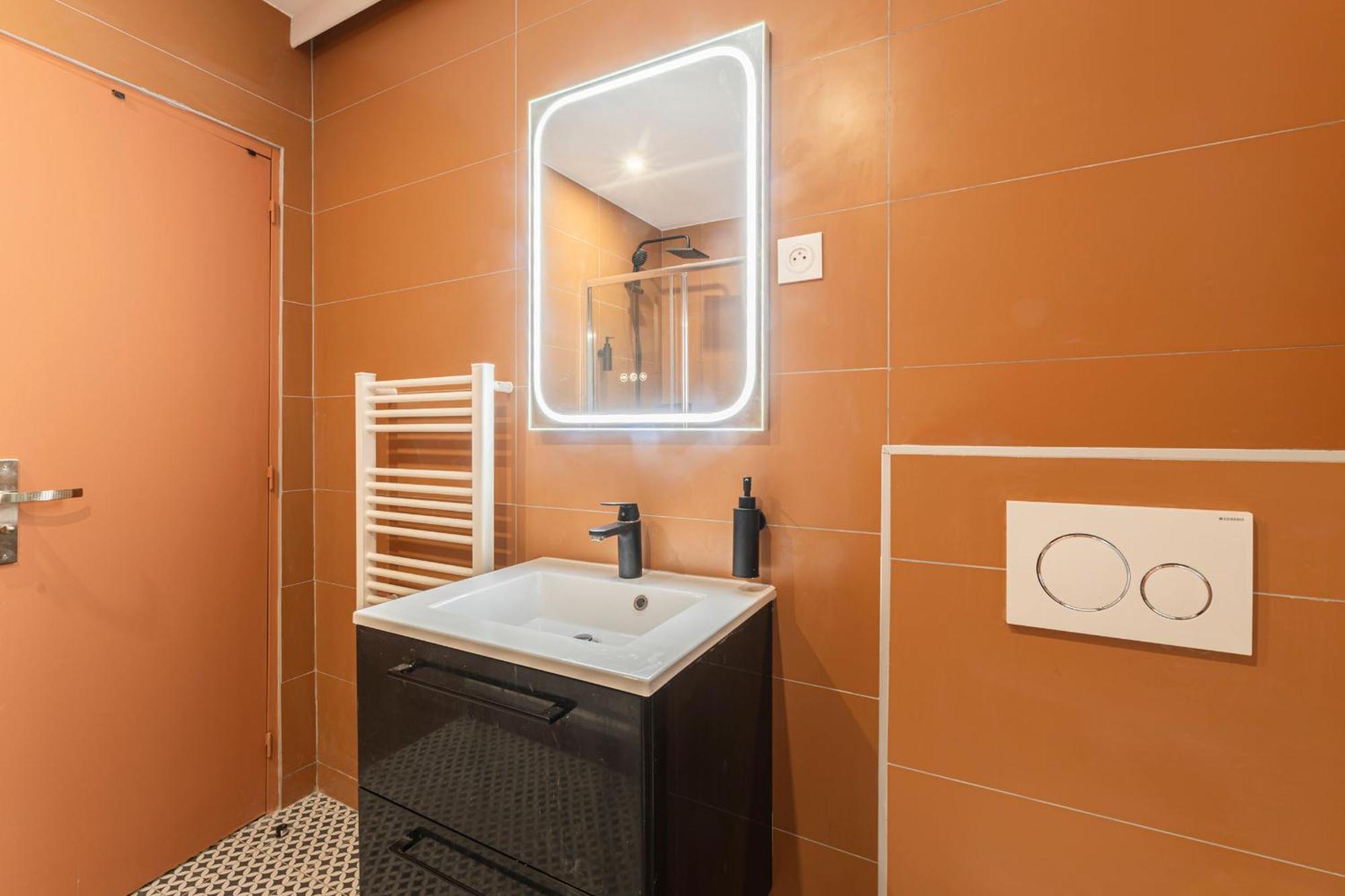 Marais Pompidou 3e, Jacuzzi, 2 Chambres, 4 A 6p Appartement *