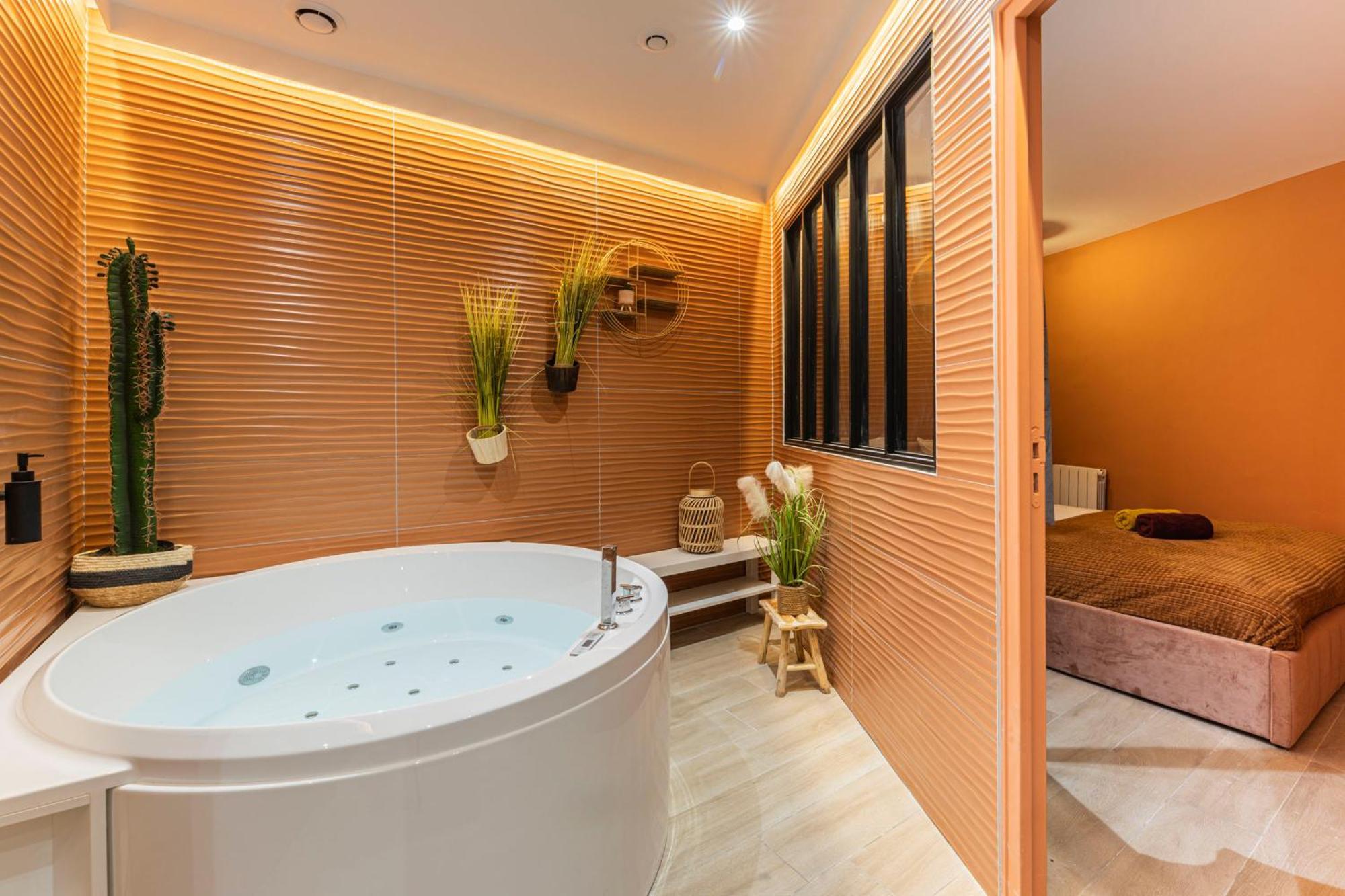 Appartement Marais Pompidou 3e, Jacuzzi, 2 Chambres, 4 A 6p *